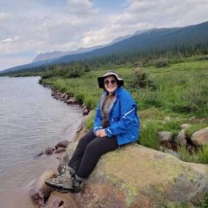 Meet your Posher, Ellie